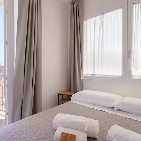 Lumiere - Eja Sardinia カリアリ