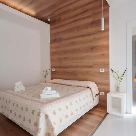 Lumiere - Eja Sardinia ゲストハウス カリアリ